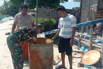 Barang bukti drum untuk menyimpan 35 Kg sabu yang ditemukan 4 orang nelayan Pulau Masalembu.